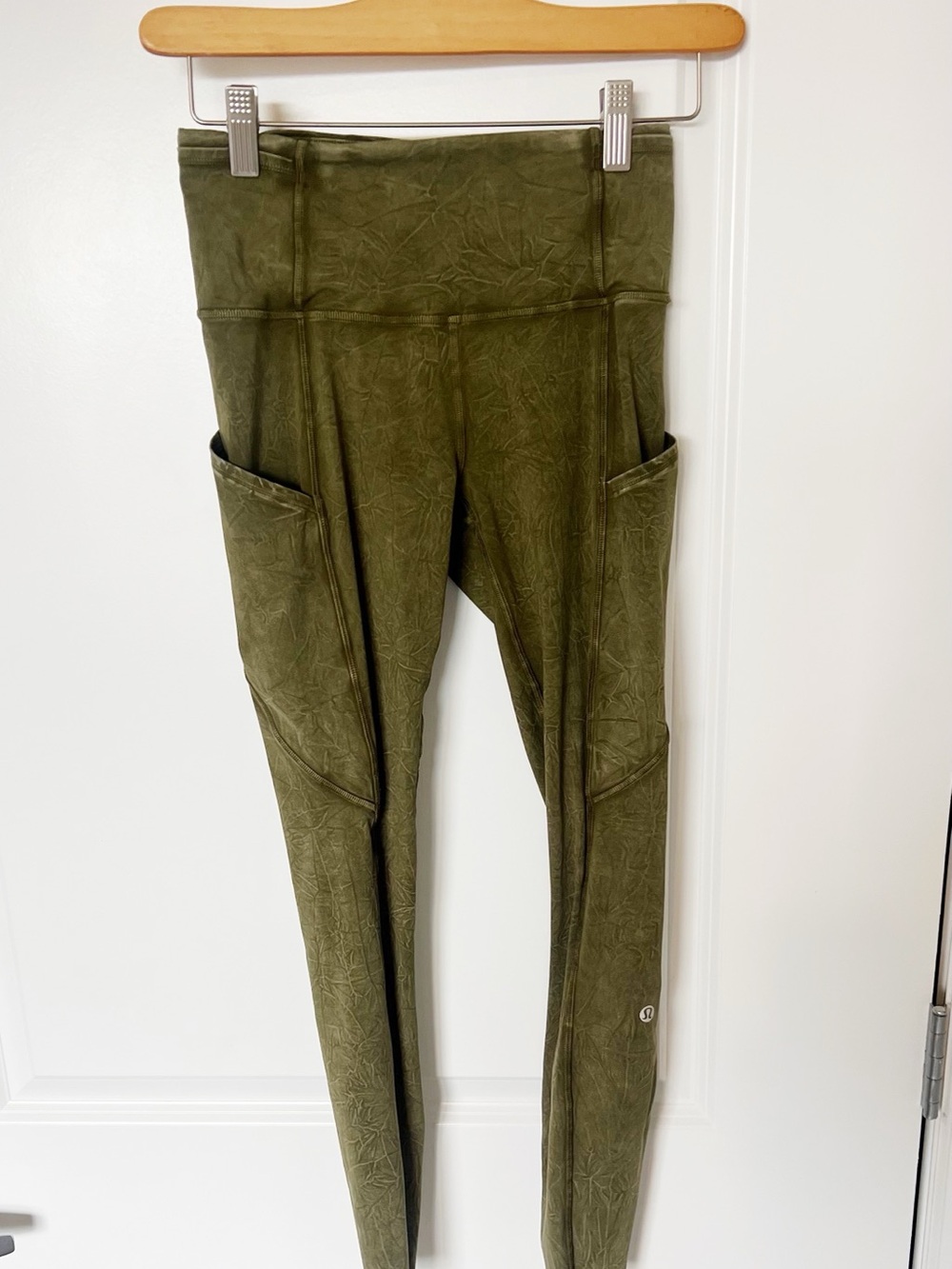 Lululemon Fast and Free High Rise Ice Dye Leggings Sz 4 - Picture 3 of 5